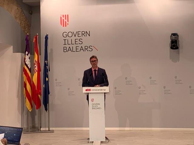 El portavoz del Govern, Antoni Costa, en rueda de prensa