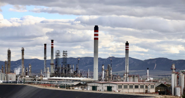 Archivo - Vista general de la central petroquímica de Puertollano, a 27 de enero de 2023, en Puertollano, Ciudad Real, Castilla-La Mancha (España).
