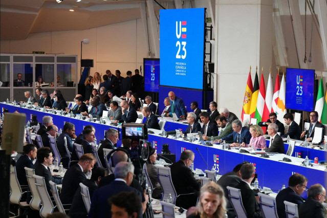 Vista de algunos asistentes a la reunión informal de ministros de economía en el marco de la Presidencia de España del Consejo de Unión Europea, a 15 de septiembre de 2023, en Santiago de Compostela, A Coruña, Galicia (España).