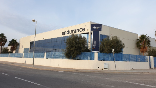 Archivo - Endurance abrirá una nueva planta de ensamblaje de baterías de litio en México