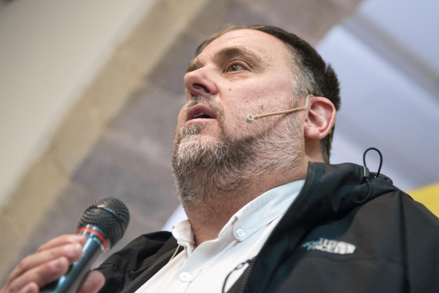 Archivo - El presidente de ERC, Oriol Junqueras, durante el acto ‘Prou Repressió’ celebrado por Esquerra Republicana de Catalunya (ERC).
