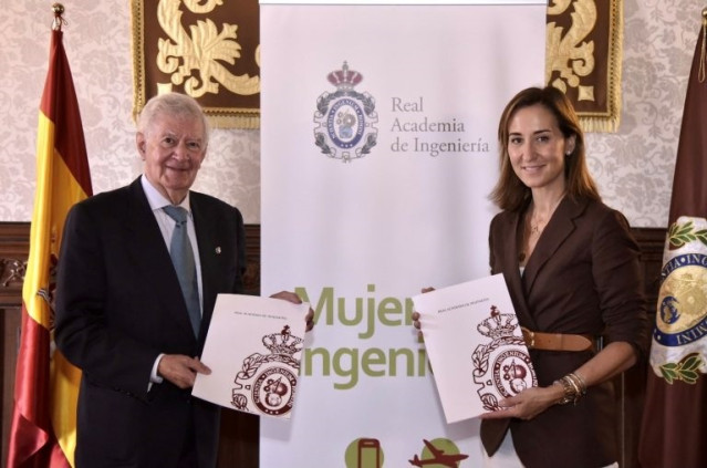 El presidente de la Real Academia de Ingeniería, Antonio Colino, junto a la presidenta de ANCI, Concha Santos