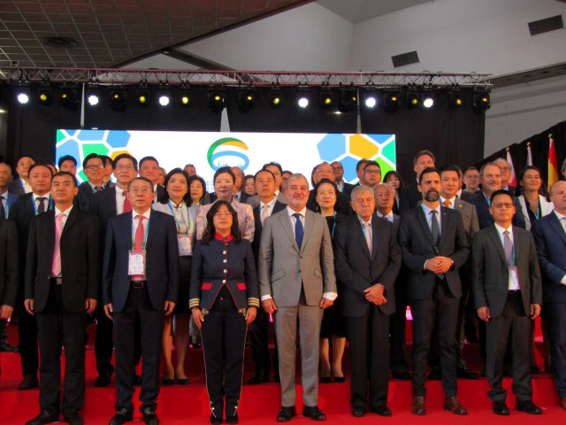 Collboni y Torrent inauguran el Congreso Internacional de Asociaciones de Shenzen en Barcelona