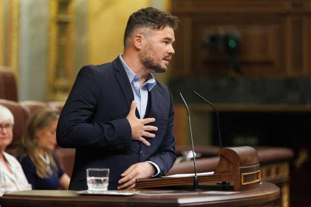 El portavoz de ERC en el Congreso, Gabriel Rufián, interviene en el Pleno