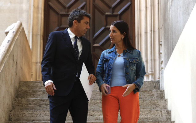 Mazón y Merino momentos previos a la rueda de prensa