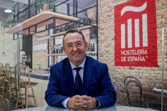 El presidente de la Confederación Empresarial de Hostelería de España, José Luis Yzuel,