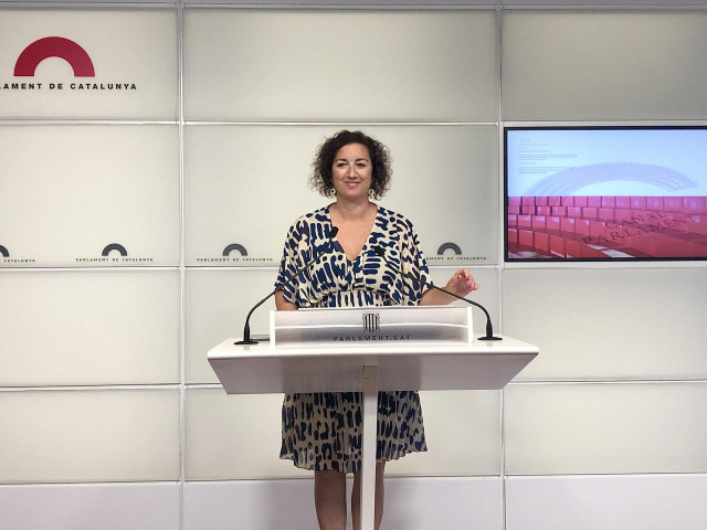 La portavoz del PSC en el Parlament, Alícia Romero, en rueda de prensa.