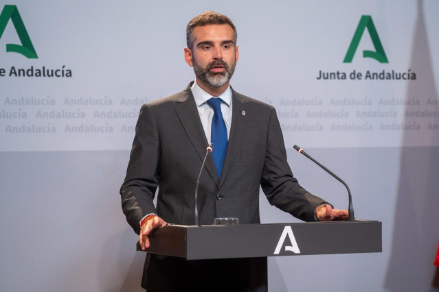 El consejero de Sostenibilidad, Medio Ambiente y Economía Azul de la Junta de Andalucía y portavoz del Gobierno andaluz, Ramón Fernández-Pacheco