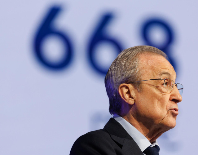Archivo - El presidente del grupo ACS, Florentino Pérez, interviene durante la Junta General de Accionistas del Grupo ACS,  a 5 de mayo de 2023, en Madrid (España).
