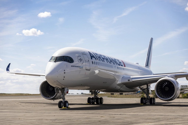 Archivo - Avión A350-900.