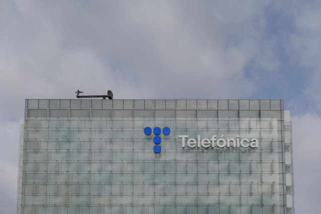 Exterior de la sede de Telefónica