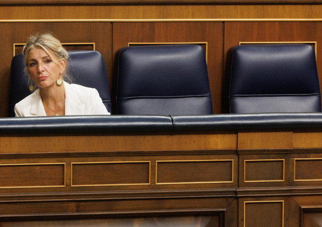 La vicepresidenta segunda y ministra de Trabajo y Economía Social, Yolanda Díaz, durante una sesión plenaria en la se aprueba el uso de las lenguas cooficiales en el Congreso de los Diputados, a 19 de septiembre de 2023, en Madrid (España).