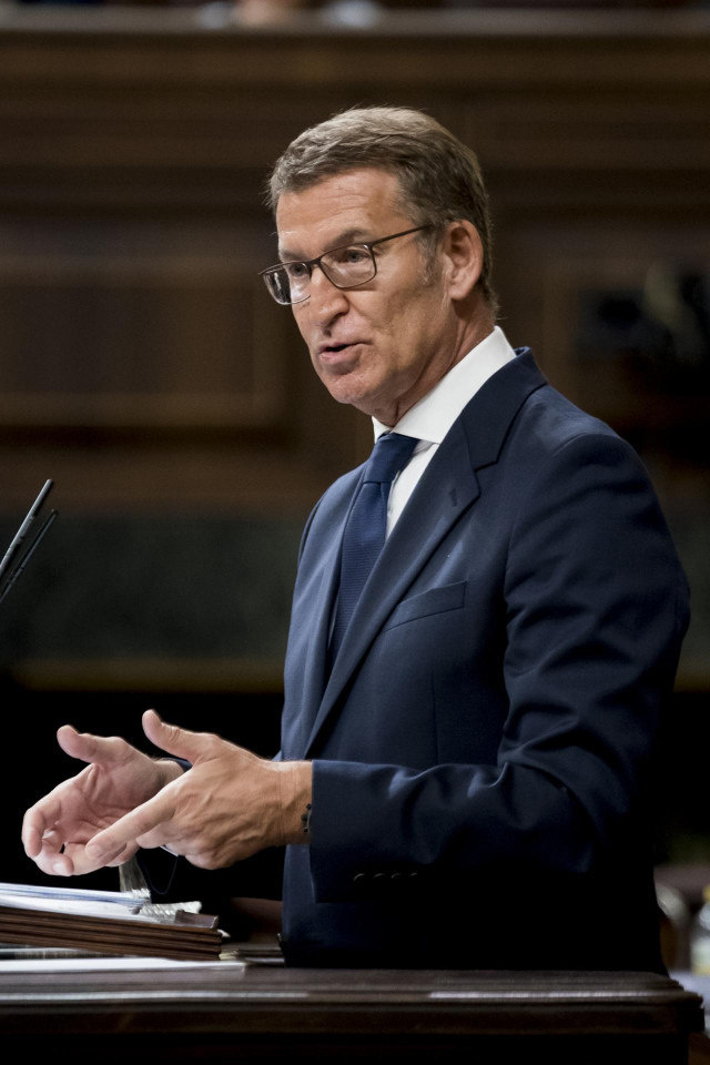 El líder del PP y candidato a la Presidencia del Gobierno, Alberto Núñez Feijóo, interviene durante la primera sesión del debate de investidura del líder del PP, en el Congreso de los Diputados, a 26 de septiembre de 2023, en Madrid (España). El president