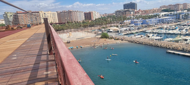 Archivo - Vista de Almería desde el mirador del Cable Inglés.