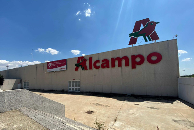 Archivo - Una tienda de Alcampo en Alcorcón