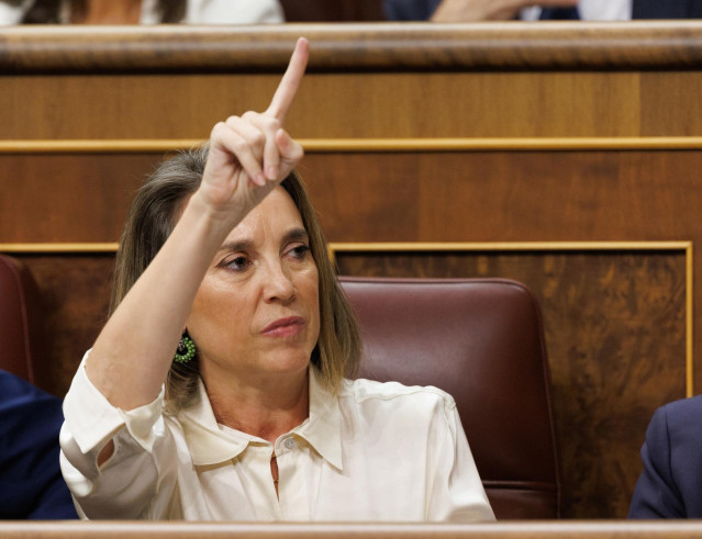 La portavoz del partido en el Congreso, Cuca Gamarra, durante la segunda votación de la investidura del líder del Partido Popular, en el Congreso de los Diputados, a 29 de septiembre de 2023, en Madrid (España). El presidente del PP y candidato al Gobiern