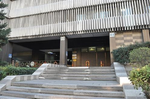 Archivo - Edificio de María de Molina, 50