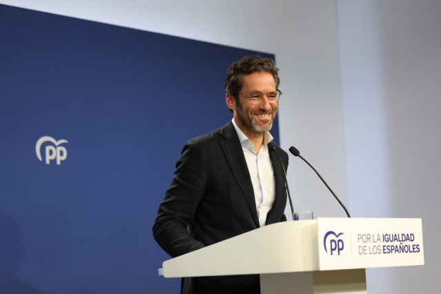El vicesecretario de Cultura y Sociedad Abierta del Partido Popular, Borja Sémper, ofrece una rueda de prensa posterior a la reunión del Comité de Dirección del Partido Popular, en la sede del PP, a 18 de septiembre de 2023, en Madrid (España).