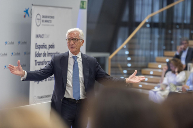 Sir Ronald Cohen en la conferencia organizada por el Observatorio de Impacto.