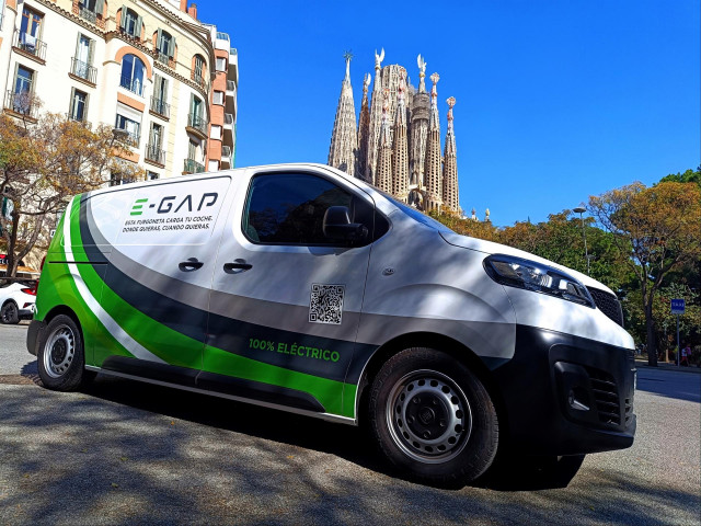 Una furgoneta de E-GAP