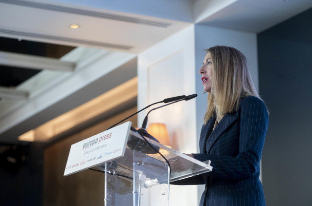 La presidenta de la Junta de Extremadura, María Guardiola, interviene en un desayuno informativo de Europa Press, en el Hotel Rosewood Vila Magna, a 2 de noviembre de 2023, en Madrid (España).