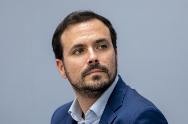 El ministro de Consumo en funciones, Alberto Garzón, interviene durante el acto de presentación del informe ‘Estereotipos sexistas en la publicidad de juguetes: situación y evolución’, a 9 de octubre de 2023, en Madrid (España).