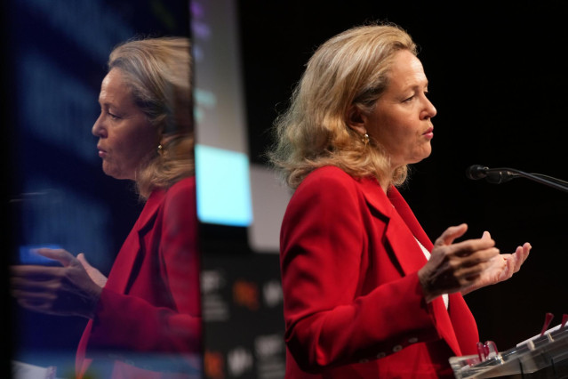 Archivo - La vicepresidenta primera en funciones y ministra de Asuntos Económicos y Transformación Digital, Nadia Calviño