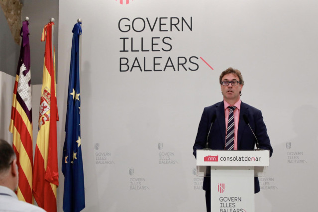 El vicepresidente del Govern y conseller de Economía, Hacienda e Innovación, Antoni Costa, en rueda de prensa, a 20 de octubre de 2023.