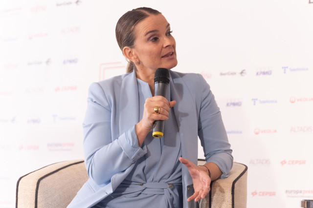 La presidenta del Govern balear, Marga Prohens, interviene durante  un Desayuno Informativo de Europa Press que protagoniza, en el Rosewood Villa Magna, a 16 de octubre de 2023, en Madrid (España).