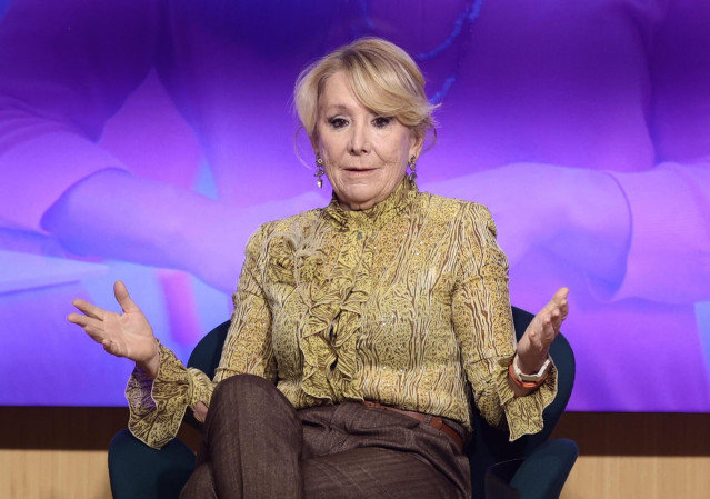 Archivo - La expresidenta de la Comunidad de Madrid Esperanza Aguirre interviene en el acto de la 18ª edición de su informe 'Women In Business', en el Auditorio de Castellana 81, a 8 de marzo de 2022, en Madrid (España)