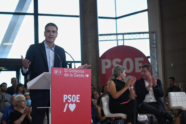 Archivo - El secretario general del PSOE y presidente del Gobierno en funciones, Pedro Sánchez
