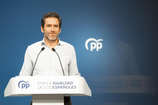 El vicesecretario de Cultura y Sociedad Abierta del PP, Borja Sémpe, durante una rueda de prensa posterior a la reunión del Comité de Dirección del PP, en la sede nacional del partido, a 24 de octubre de 2023, en Madrid (España). Durante la comparecencia,