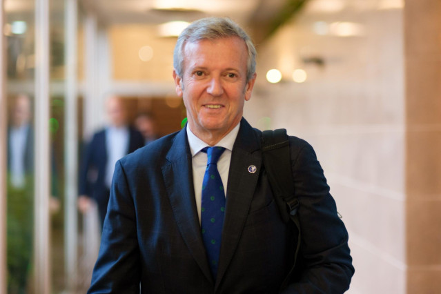 El presidente de la Xunta, Alfonso Rueda, camino del Consello de la Xunta