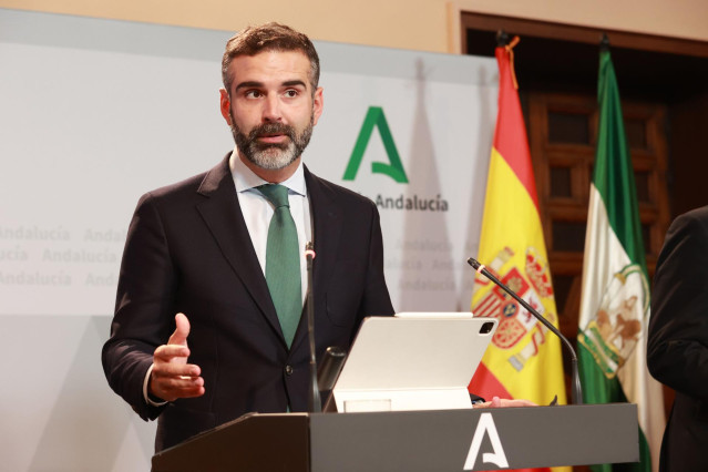 El consejero de Sostenibilidad y portavoz del Gobierno, Ramón Fernández-Pacheco, este martes en la rueda de prensa del Consejo de Gobierno.