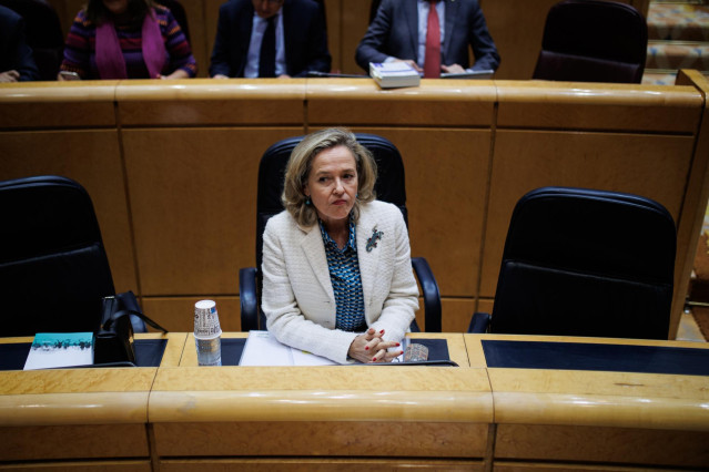 La vicepresidenta primera y ministra de Asuntos Económicos y Transformación Digital, Nadia Calviño, durante una sesión de control al Gobierno, en el Senado, a 7 de noviembre de 2023, en Madrid (España).