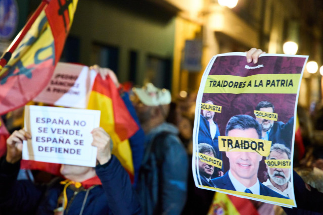 Concentración en la sede del POSE-A contra la ley de la amnistía, archivo