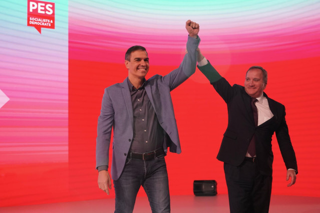 El presidente del gobierno, en funciones, de España y secretario general del PSOE, Pedro Sánchez, durante el Congreso del Partido Socialista Europeo en el Palacio de Congresos, a 11 de noviembre de 2023 en Málaga (Andalucía, España).