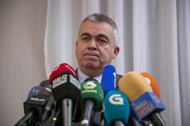 El secretario de Organización del PSOE, Santos Cerdán, comparece en una rueda de prensa para explicar los detalles del acuerdo de investidura con el PSOE, en el Parlamento Europeo, a 9 de noviembre de 2023, en Bruselas (Bélgica).