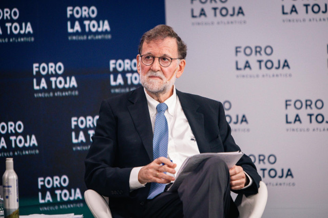 Archivo - El expresidente del Gobierno Mariano Rajoy participa en el V Foro La Toja-Vínculo Atlántico, a 29 de septiembre de 2023, en la Isla de La Toja, O Grove, Pontevedra, Galicia (España).