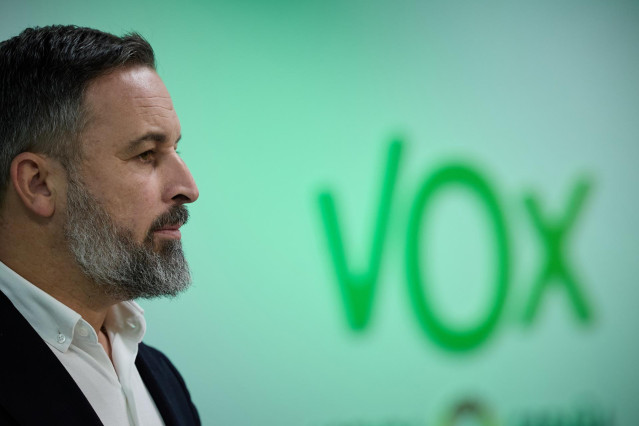 El presidente de Vox, Santiago Abascal, ofrece una rueda de prensa tras la reunión del Comité de Acción Política de Vox, en la sede Nacional de Vox, a 13 de noviembre de 2023, en Madrid (España).