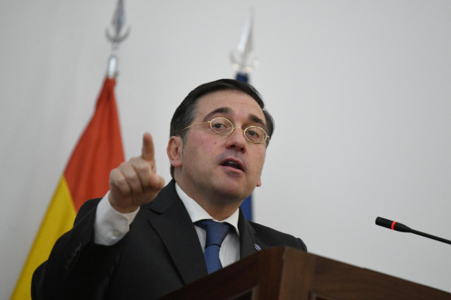 El ministro de Asuntos Exteriores, Unión Europea y Cooperación en funciones, José Manuel Albares, interviene durante una Conferencia de la Escuela Diplomática, a 30 de octubre de 2023, en Madrid (España).
