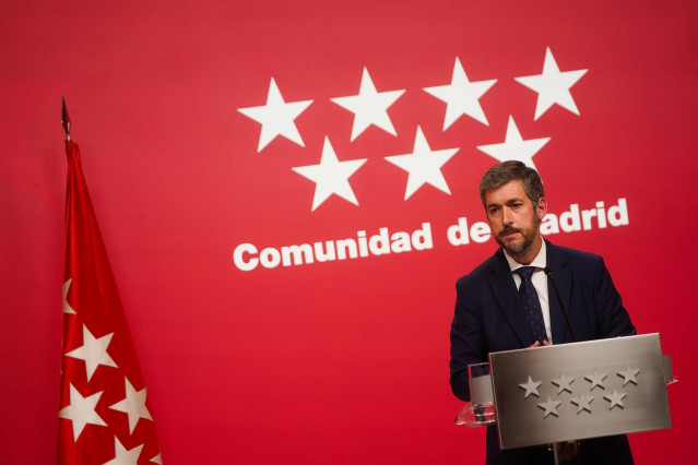 El portavoz del Ejecutivo madrileño y consejero de Presidencia, Justicia y Administración Local, Miguel Ángel García, en la rueda de prensa tras el Consejo de Gobierno