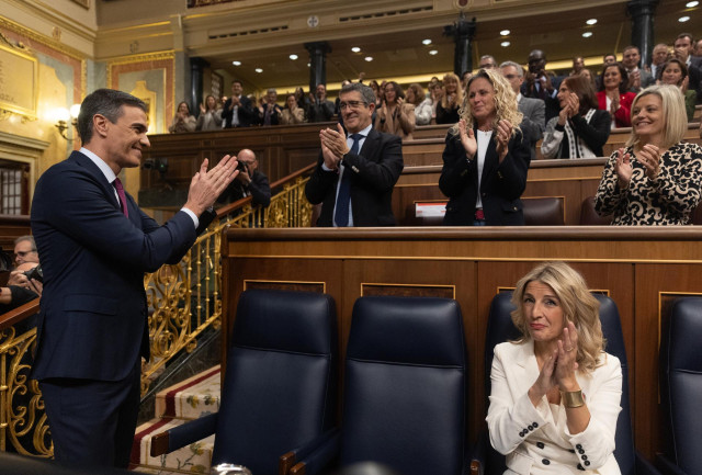 El presidente del Gobierno en funciones y candidato a la reelección, Pedro Sánchez, y la líder de Sumar y vicepresidenta segunda y ministra de Trabajo y Economía Social en funciones, Yolanda Díaz