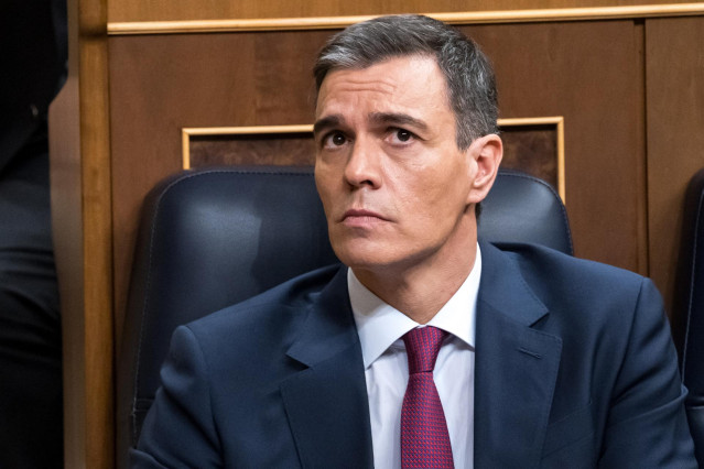 El presidente del Gobierno en funciones y candidato a la reelección, Pedro Sánchez, durante la primera sesión del debate de investidura como presidente de Gobierno, en el Congreso de los Diputados, a 15 de noviembre de 2023, en Madrid (España). El Salón d