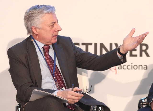 Archivo - El director ejecutivo de Acento y ex ministro de Fomento, José Blanco, en el coloquio del Encuentro Informativo: II Observatorio del Ahorro y la Inversión en España organizado por Bestinver y el IESE, en Madrid (España), a 13 de febrero de 2020.