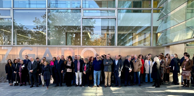 Jueces, fiscales y abogados protestan en Ciudad Real en defensa de la separación de poderes tras el pacto de PSOE y Junts.