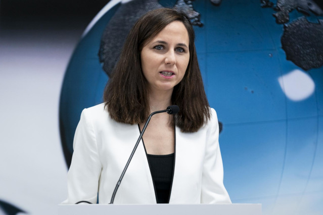 La ministra de Derechos Sociales y Agenda 2030 en funciones, Ione Belarra, inaugura el seminario 'Desigualdades y democracias.