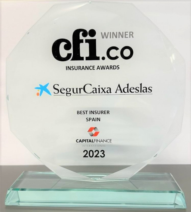 SegurCaixa Adeslas, nombraada mejor aseguradora de España por Capital Finance International.