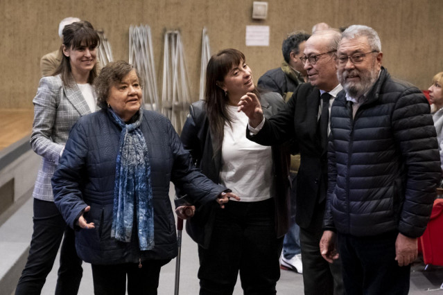 Archivo - La vicesecretaría general de UGT, Cristina Antoñanzas, el político e hijo de Nicolás Redondo, Nicolás Redondo Terreros, y el ex secretario general de UGT Cándido Méndez, en la capilla ardiente del ex secretario general de UGT Nicolás Redondo