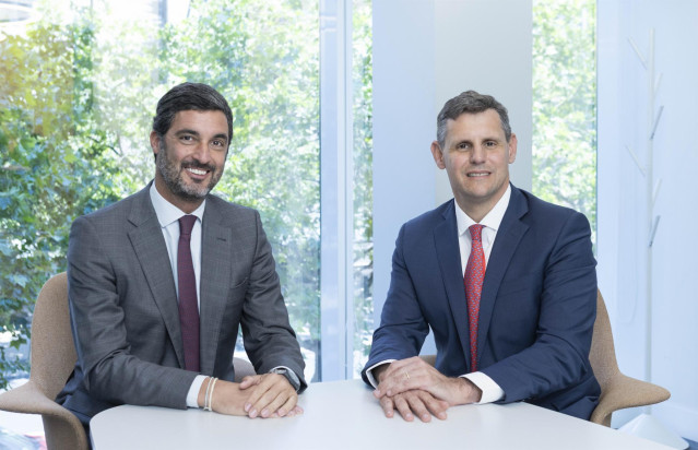 El director general de Ebury en Chile, Alfonso Molinare, y el Head de Ebury en Latam (excluyendo Brasil), Líbano Monteiro